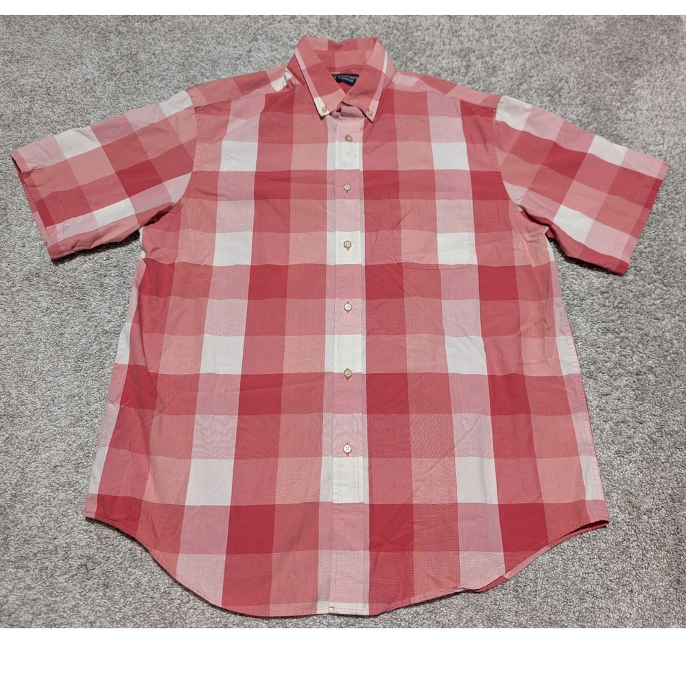 Roundtree & Yorke Shirt Mens L Red Buffalo Plaid Short Sleeve Button Down Cotton